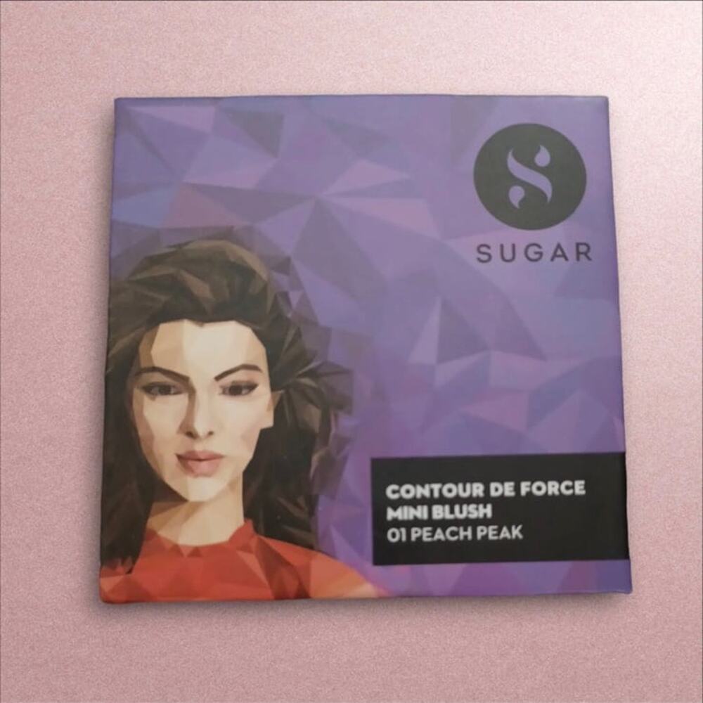 Sugar Cosmetics • Contour De Force Mini Blush (01/Peach Peak) • 0.14 oz (4 g)